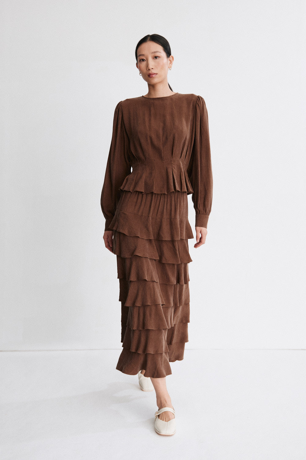 Blusa Pliegues Marrón Solstice