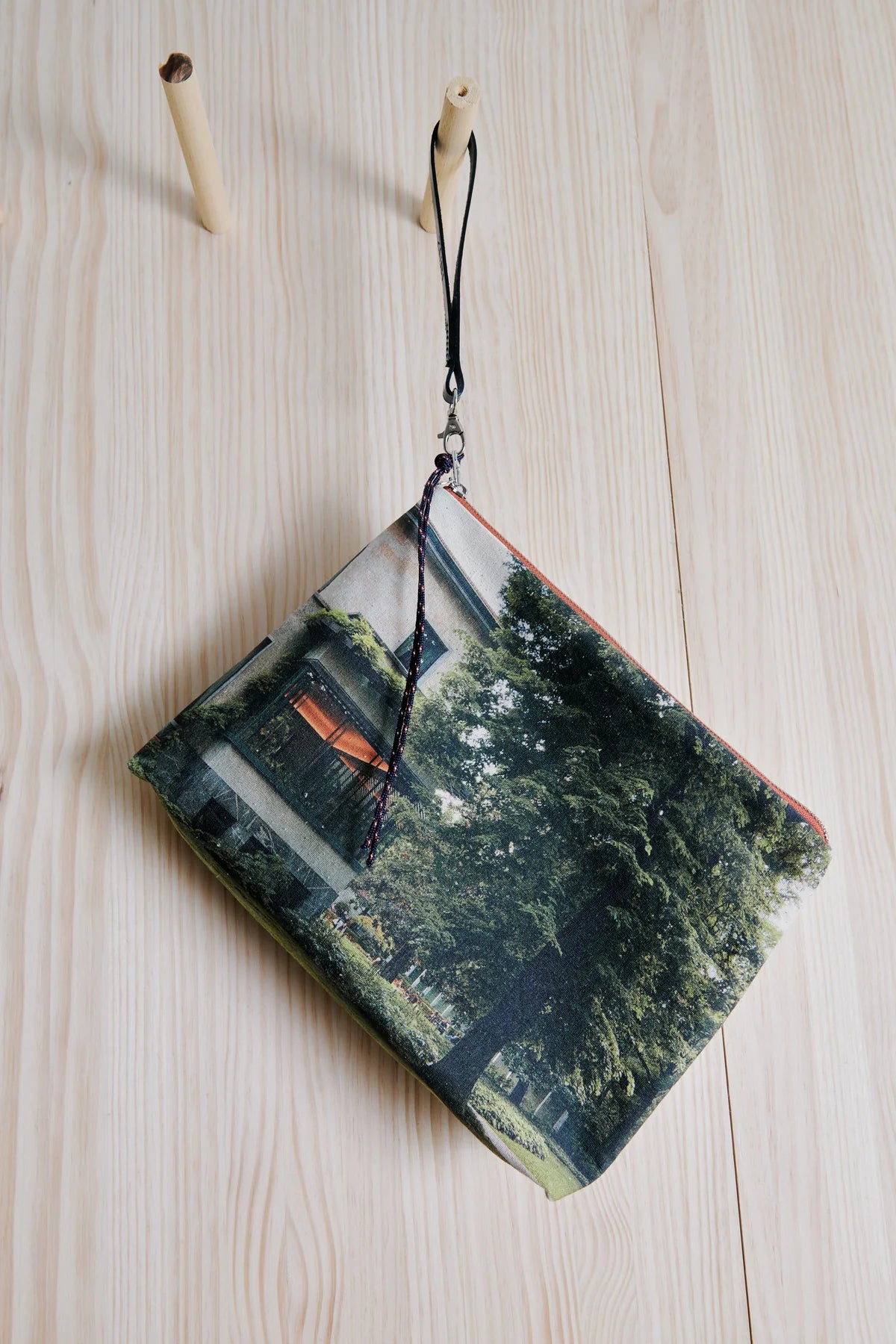 Pouch Villa Necchi ZUBI
