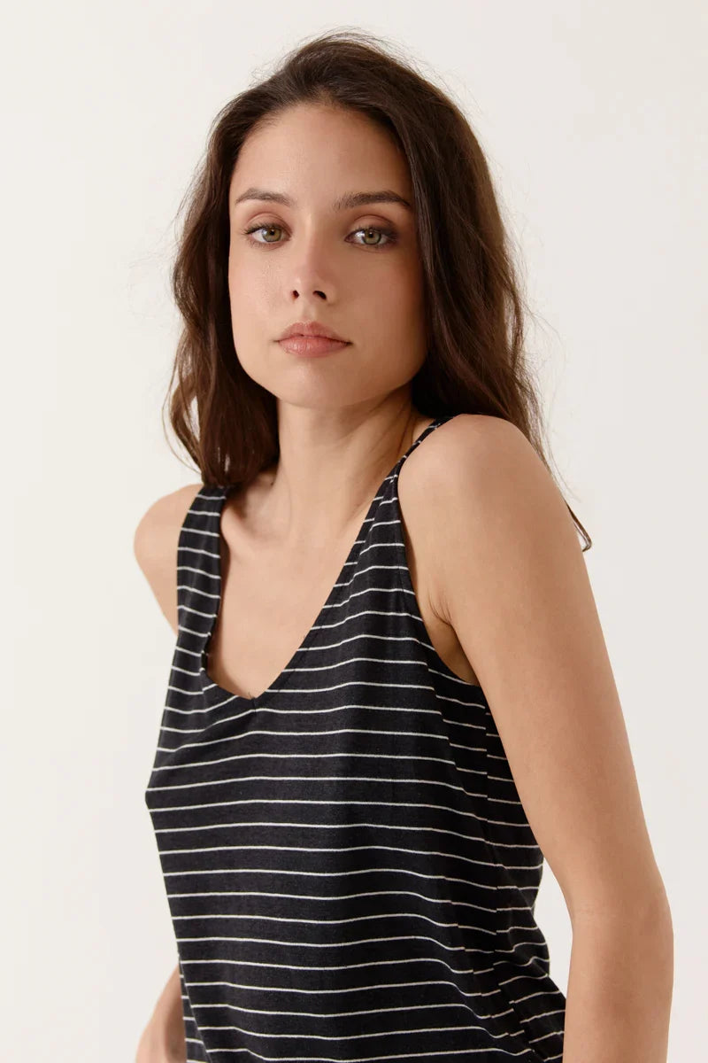 Top Delisia Rayas