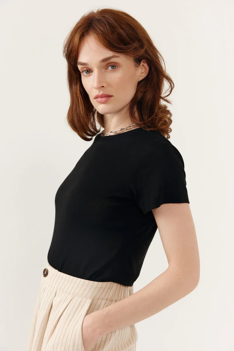 Camiseta Enira Negro