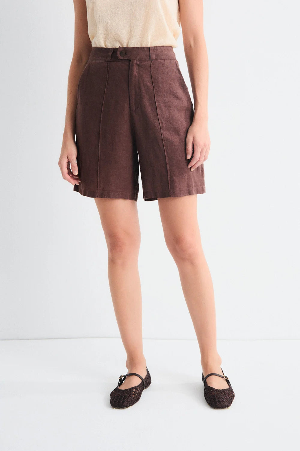 Bermudas Arani Marrón