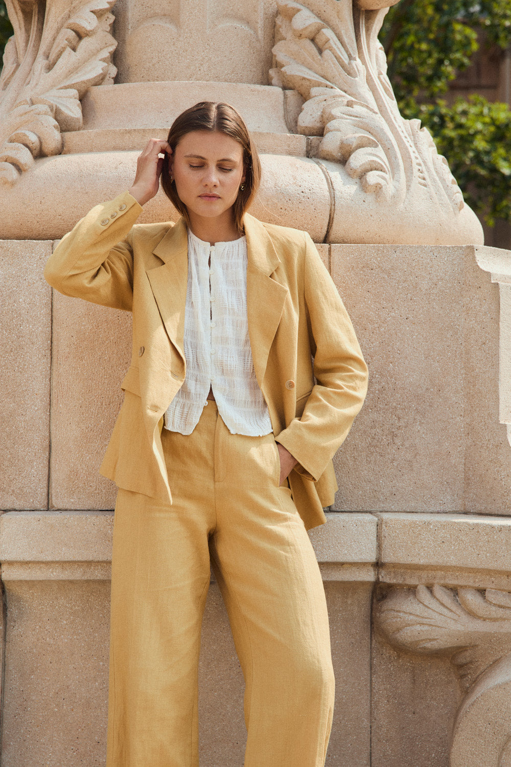 Blazer Amarilla Akira