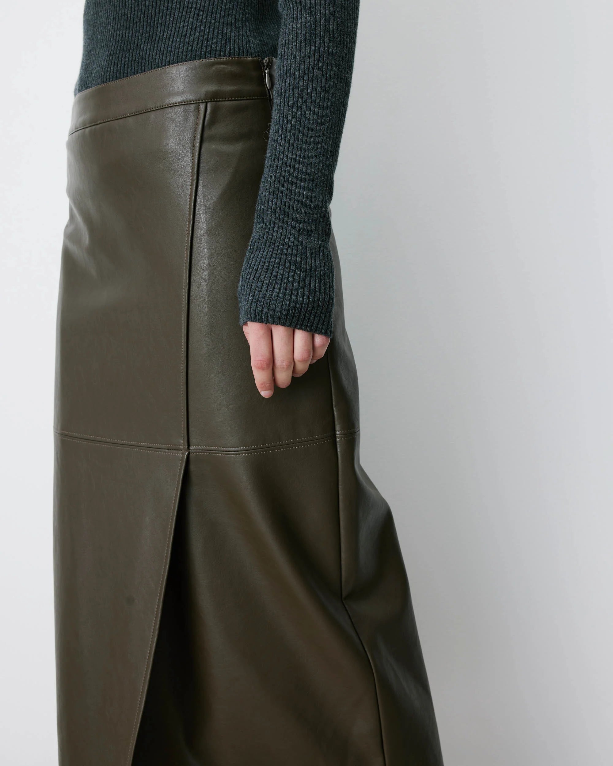 Falda Midi Polipiel Kaki Aenor