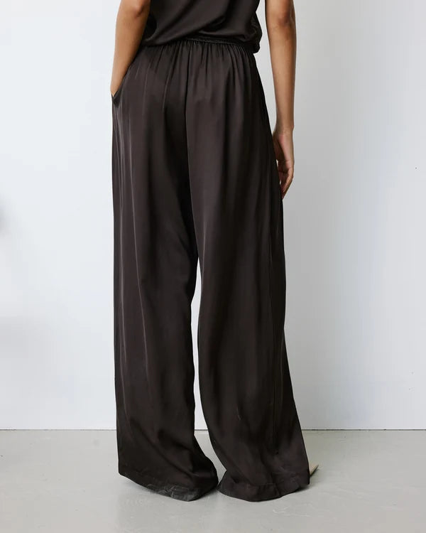 Pantalón Satén Barnabe Marrón