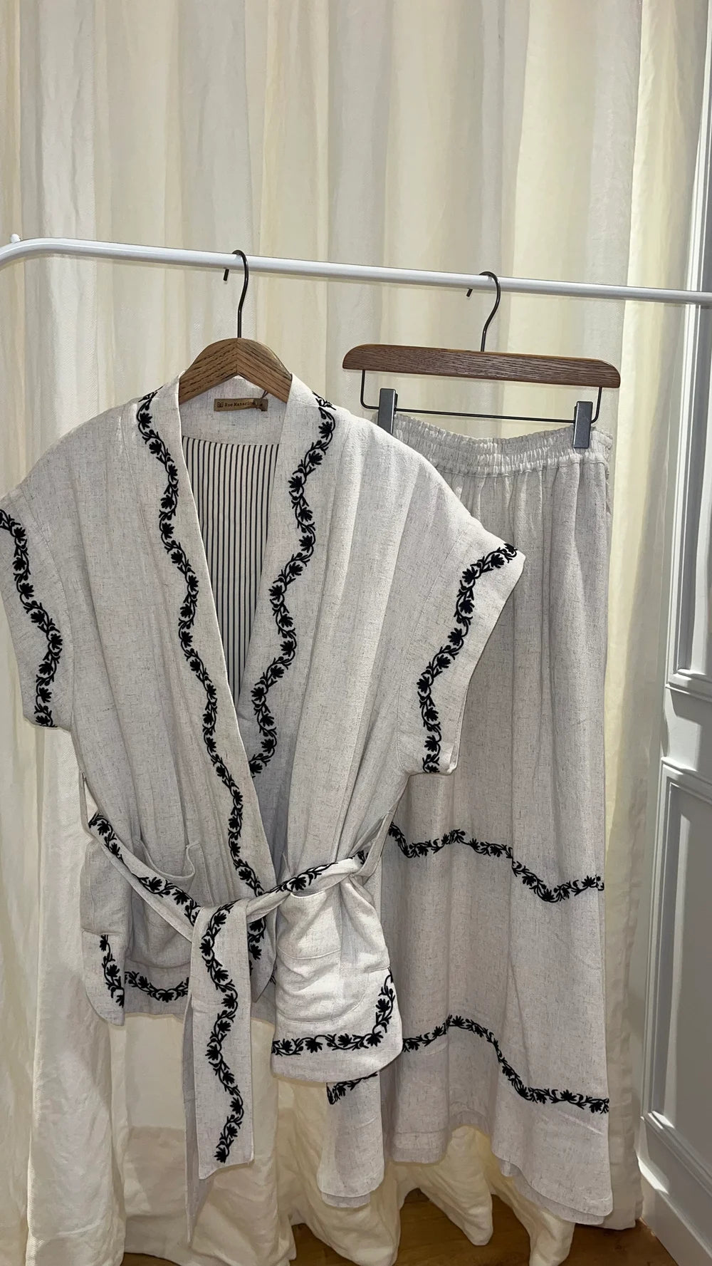 Falda Aella Beige