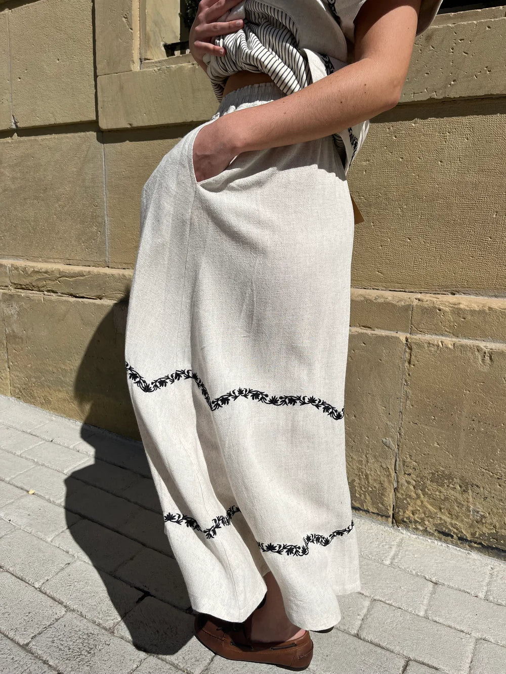 Falda Aella Beige