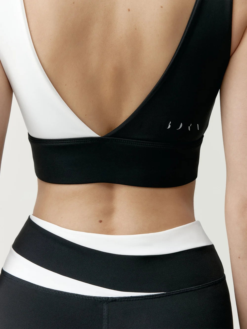 Top Kate Blanco/Negro