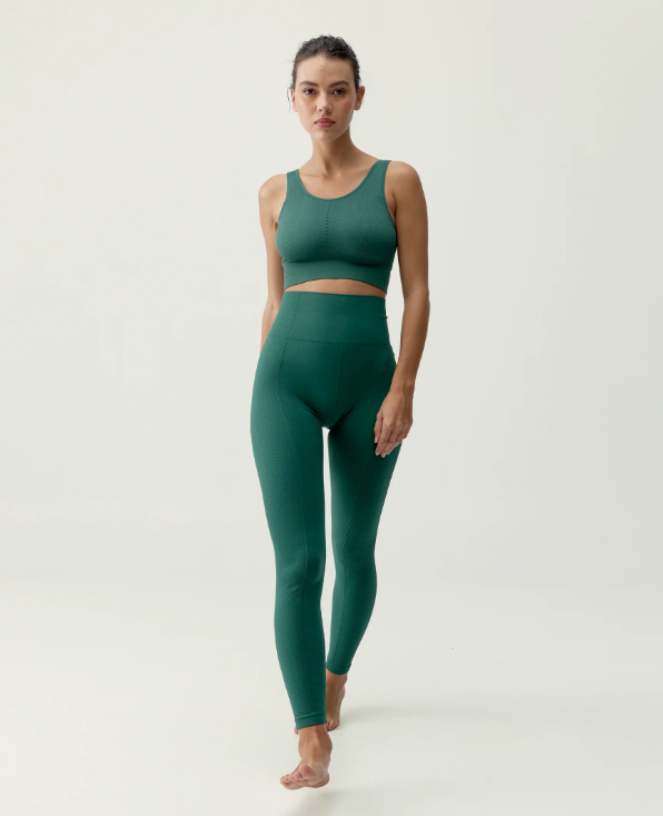 Top Naisha Moss