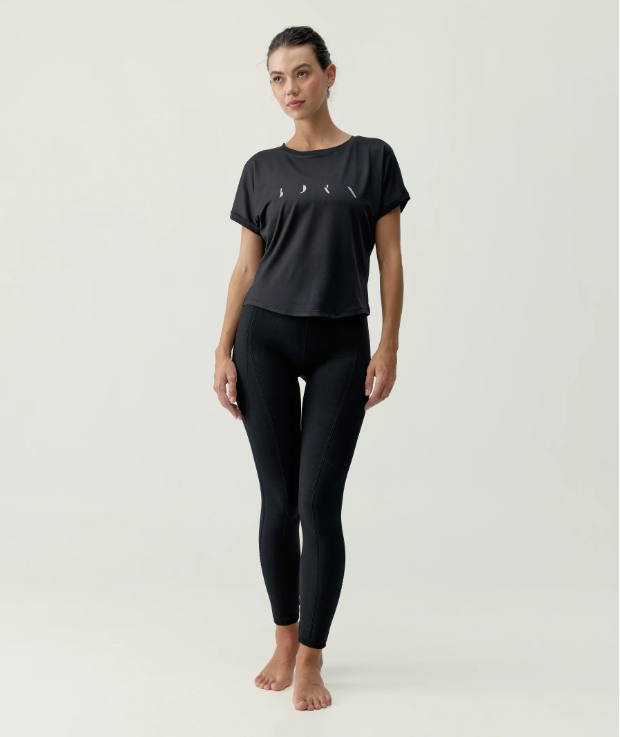 Camiseta Azami Negra