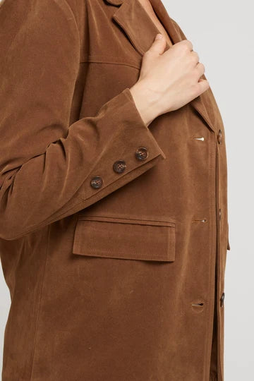 Americana Whitney Camel